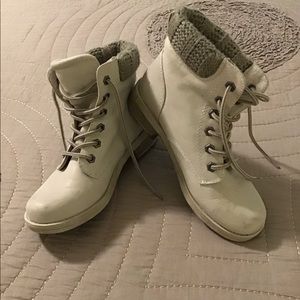 Mossimo tan ladies boots